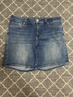 Seven7 Light Blue Denim Jeans with Contrast Stitching